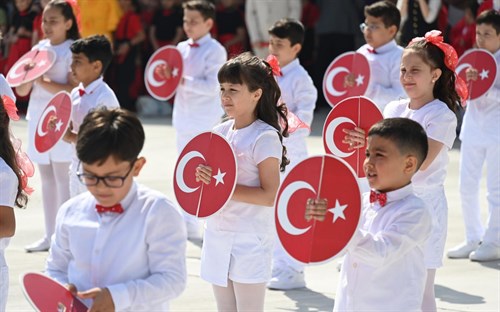 23 Nisan Ulusal Egemenlik ve Çocuk Bayramı İlçemizde coşkuyla kutlandı